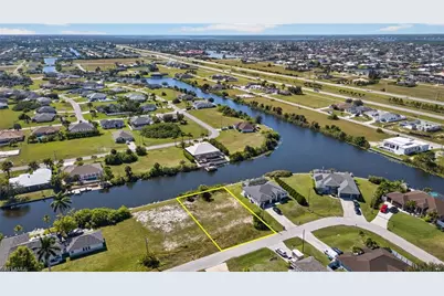 2854 NW 4th St, Cape Coral, FL 33993 - Photo 7