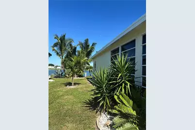 3159 Indian Village Ln, North Fort Myers, FL 33917 - Photo 7