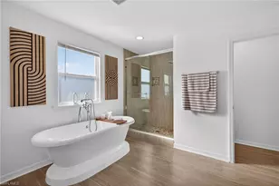 812 SW 11th Ct, Cape Coral, FL 33991 - Photo 23