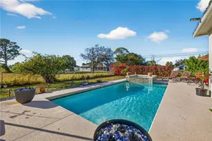 812 SW 11th Ct, Cape Coral, FL 33991 - Photo 37