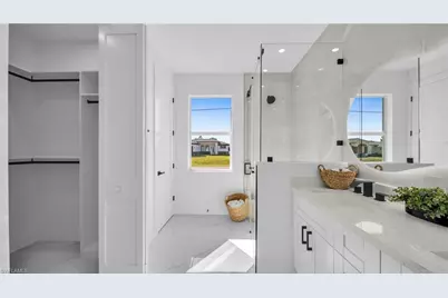 2506 30th St SW, Lehigh Acres, FL 33976 - Photo 13