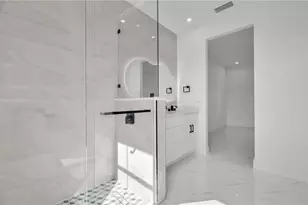 2506 30th St SW, Lehigh Acres, FL 33976 - Photo 15