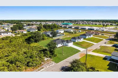 2506 30th St SW, Lehigh Acres, FL 33976 - Photo 31