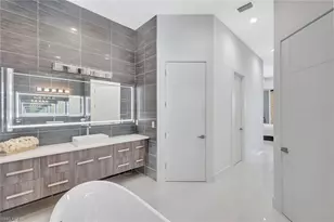 1110 Lenox Ct, Cape Coral, FL 33904 - Photo 21