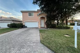 9450 Silver Pine Loop, Fort Myers, FL 33967 - Photo 1