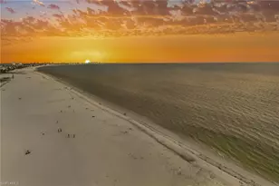 70 Avenue E, Fort Myers Beach, FL 33931 - Photo 37