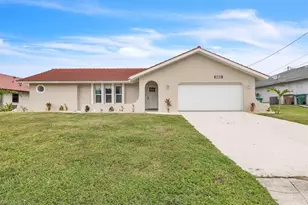 1113 SE 17th St, Cape Coral, FL 33990 - Photo 5