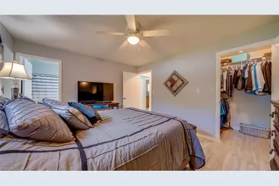 729 105th Ave N, Naples, FL 34108 - Photo 9