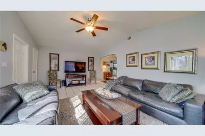 729 105th Ave N, Naples, FL 34108 - Photo 3