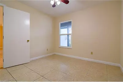 10514 Newbury Ct, Lehigh Acres, FL 33936 - Photo 23