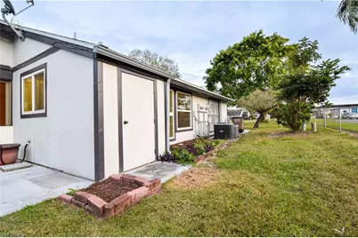 10514 Newbury Ct, Lehigh Acres, FL 33936 - Photo 31