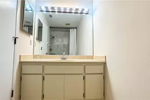 10514 Newbury Ct, Lehigh Acres, FL 33936 - Photo 9