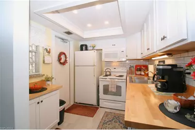 1008 Tropic Ter, North Fort Myers, FL 33903 - Photo 7