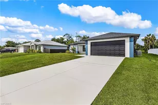 2223 NE 28th St, Cape Coral, FL 33909 - Photo 25