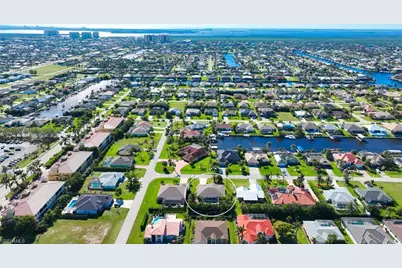 1807 SW 48th Ln, Cape Coral, FL 33914 - Photo 47