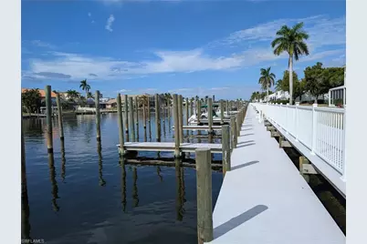 18038 San Carlos Blvd #113, Fort Myers Beach, FL 33931 - Photo 1