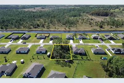 179 Yager Cir, Fort Myers, FL 33913 - Photo 3