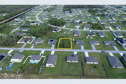 179 Yager Cir, Fort Myers, FL 33913 - Photo 5