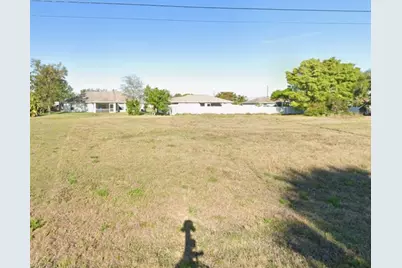 2424 NE 22nd Pl, Cape Coral, FL 33909 - Photo 1