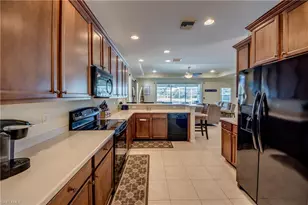 2647 Maraval Ct, Cape Coral, FL 33991 - Photo 9