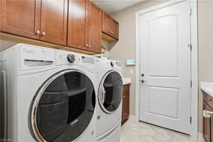 11745 Bowes Cir, Fort Myers, FL 33913 - Photo 19