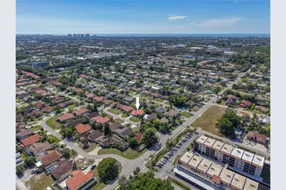 27391 Pelican Ridge Cir, Bonita Springs, FL 34135 - Photo 41