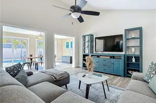 27391 Pelican Ridge Cir, Bonita Springs, FL 34135 - Photo 11