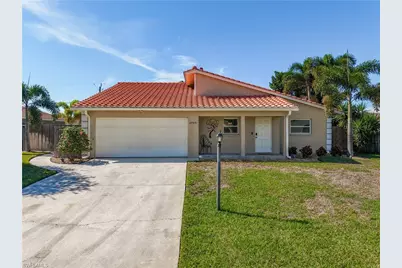 27391 Pelican Ridge Cir, Bonita Springs, FL 34135 - Photo 1