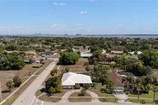 4220 Prestwick Ct, North Fort Myers, FL 33903 - Photo 25