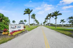 1570 Avion Pl, Naples, FL 34104 - Photo 25