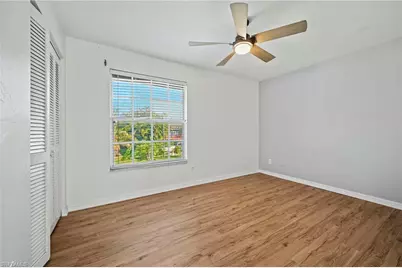 1570 Avion Pl, Naples, FL 34104 - Photo 11