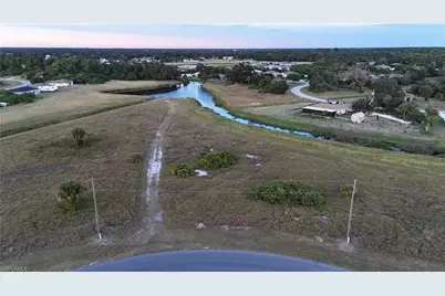 3019 NW Beechwood Cir, Labelle, FL 33935 - Photo 3