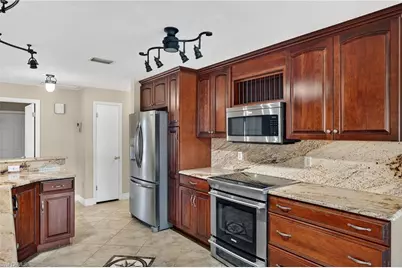 1921 SE 36th St, Cape Coral, FL 33904 - Photo 17