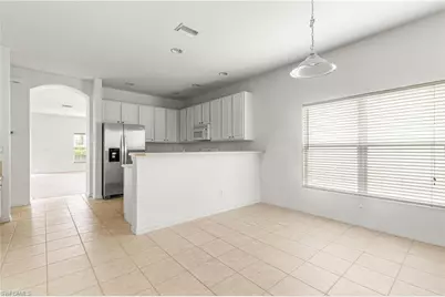 9240 Gladiolus Preserve Cir, Fort Myers, FL 33908 - Photo 9