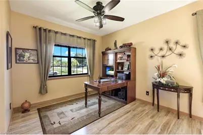 3014 SW 9th Pl, Cape Coral, FL 33914 - Photo 13