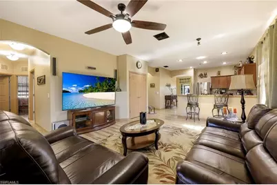 3014 SW 9th Pl, Cape Coral, FL 33914 - Photo 5