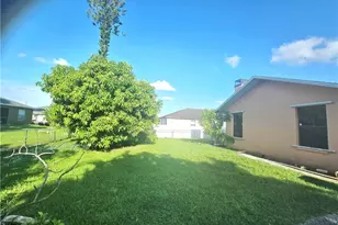 1813 SW 26th St, Cape Coral, FL 33914 - Photo 25