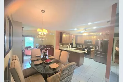 1813 SW 26th St, Cape Coral, FL 33914 - Photo 9