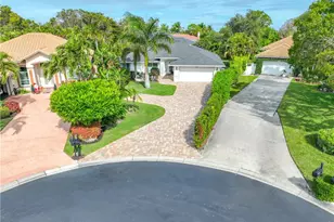 2003 Timberline Dr, Naples, FL 34109 - Photo 11