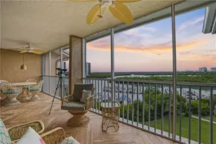 300 Horse Creek Dr, Naples, FL 34110 - Photo 23