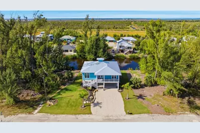 3811 Crestwell Ct, Saint James City, FL 33956 - Photo 39