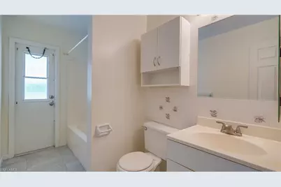 2931 SW 4th Pl, Cape Coral, FL 33914 - Photo 15