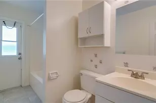 2931 SW 4th Pl, Cape Coral, FL 33914 - Photo 15