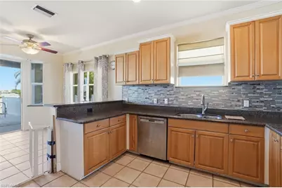 1624 Emerald Cove Dr, Cape Coral, FL 33991 - Photo 11