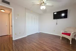 1462 Myerlee Country Club Blvd, Fort Myers, FL 33919 - Photo 15