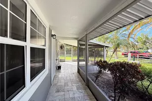 327 Montgomery Ave, Fort Myers, FL 33905 - Photo 3