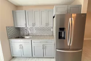 327 Montgomery Ave, Fort Myers, FL 33905 - Photo 7