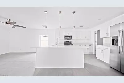 3212 Jeffcott St, Fort Myers, FL 33916 - Photo 7