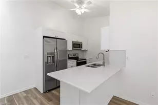 5117 SW 15th Pl, Cape Coral, FL 33914 - Photo 9