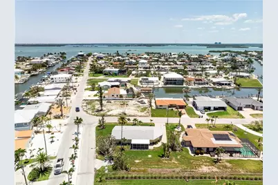 2 Fairview Blvd, Fort Myers Beach, FL 33931 - Photo 3